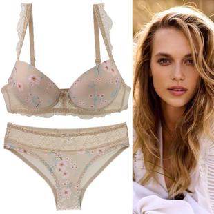 Womens Sexy Set Lace Bra Gathered Underwear Push