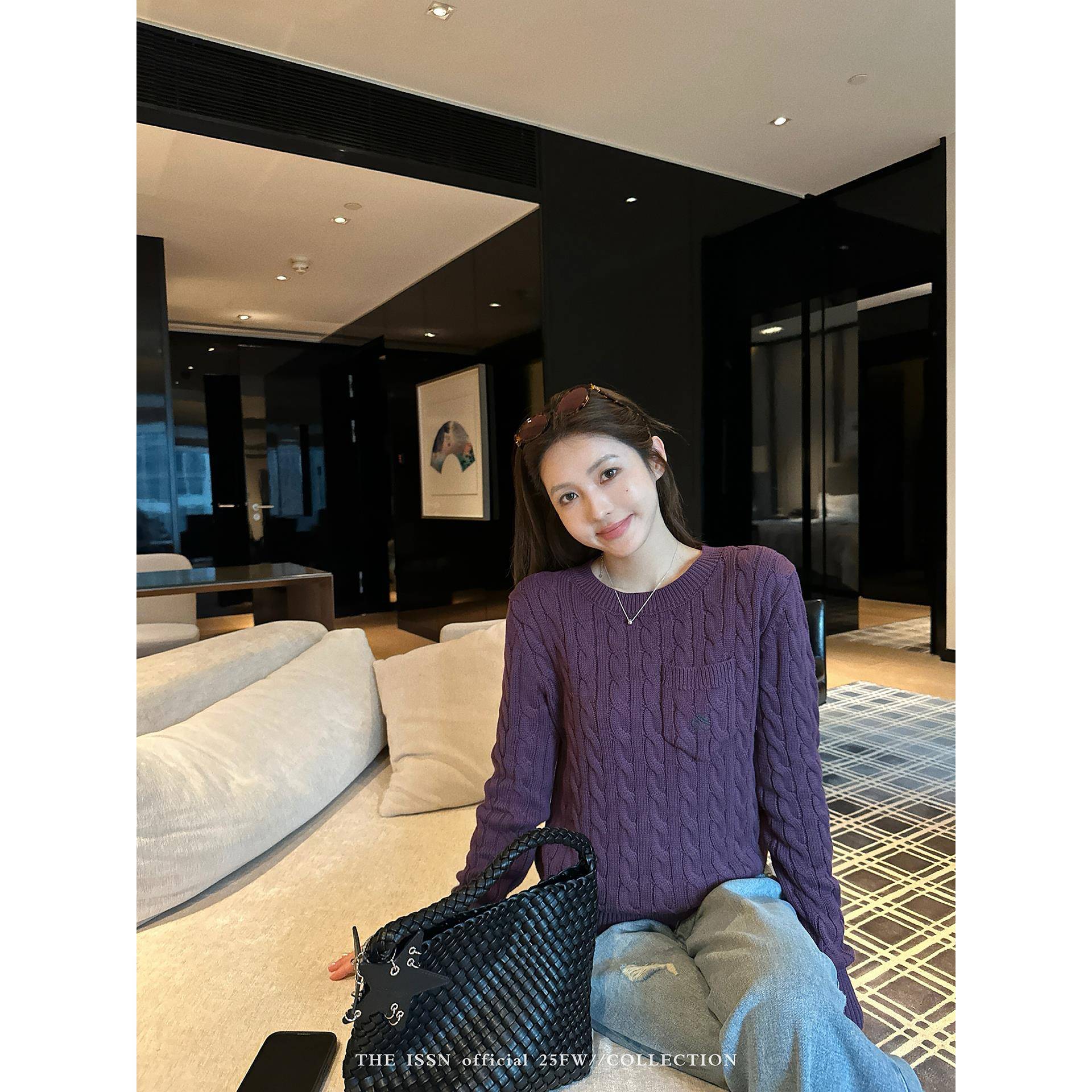 宁司 口袋刺绣绞花圆领长袖毛衣女早秋休闲百搭显瘦针织衫上衣