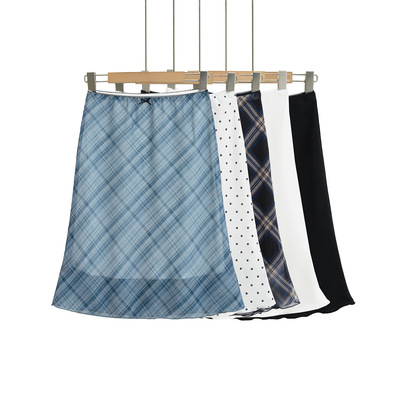 蝴蝶结装饰格纹包臀裙