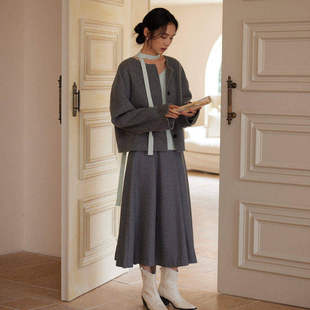 垂坠感立体剪裁A字羊毛半身裙女AH44BQ304 通勤修身 AIRIQI冬季 新款