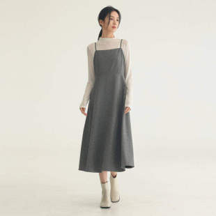 AIRIQI冬季 格雷系简约气质A字廓形羊毛吊带连衣裙女AH44LQ366 新款