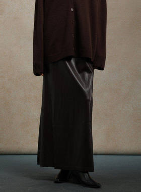 黑标BAIZHUO商场同款25冬新款叠片高腰后开叉PU半身裙女AZ54BQ218