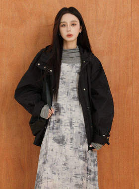 AIRIQI秋季新款潮流机能风宽松撞色拉链设计连帽外套女AX43WT068