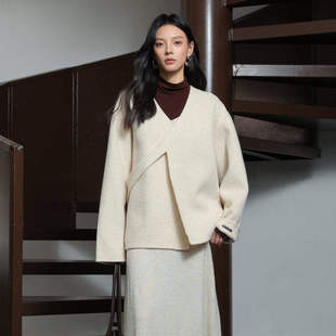 V领交叉门襟双面呢毛呢外套AZ44DY335 新中式 黑标BAIZHUO冬季 新款