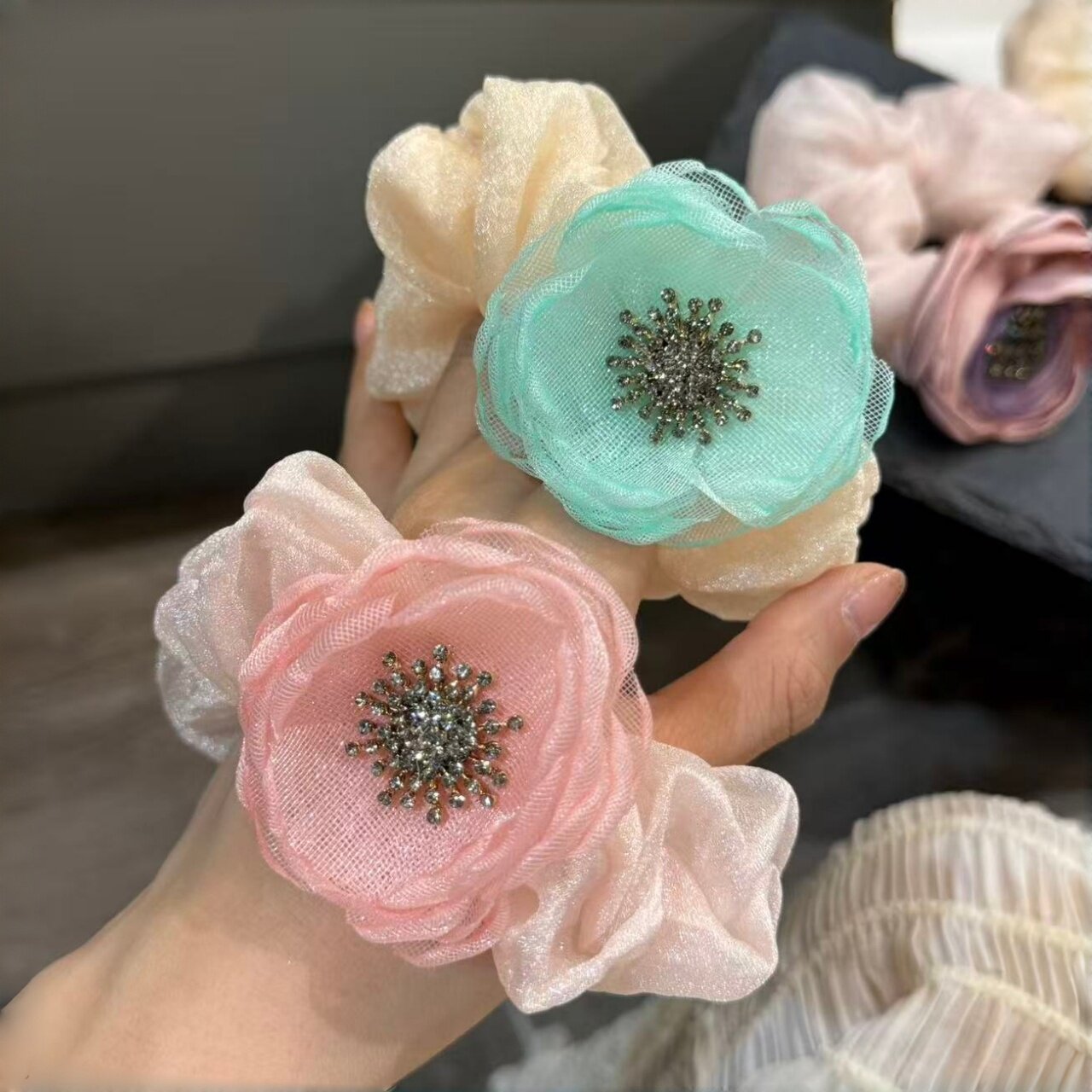 韩国蕾丝花朵大肠发圈轻奢头绳