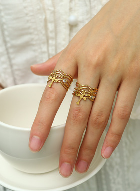 ins风光面十字架吊坠手饰18K金圆点镶钻多线条宽边不锈钢开口指环