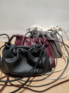 外贸出口鹿皮真皮抽绳云朵包单肩斜挎女包