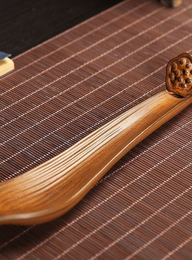 Sandalwood line incense burning incense inserted a ceramic