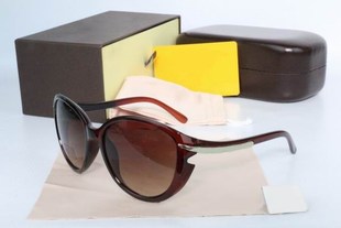 2021 New sunglasses woman ultraviolet proof retro style po