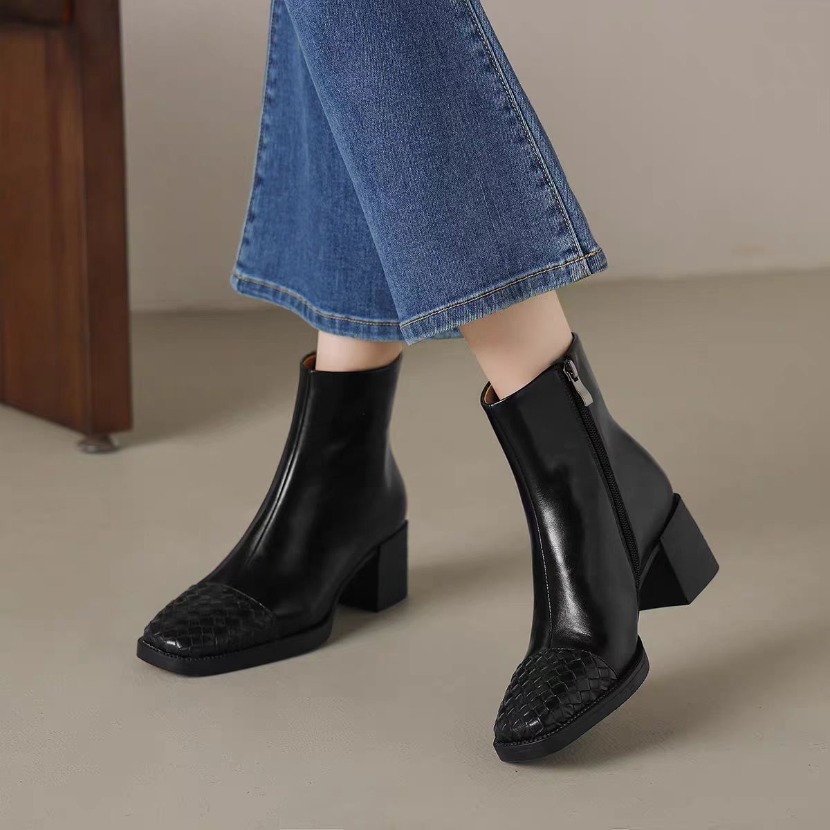 2025年新款冬季时尚百搭方头粗中高跟真皮短靴女靴子518