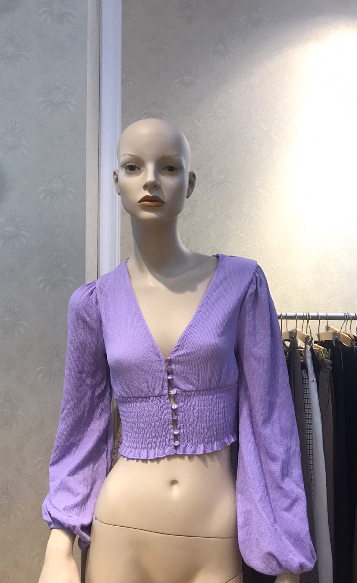 monki撤柜品牌紫色系扣法式v领修身长袖