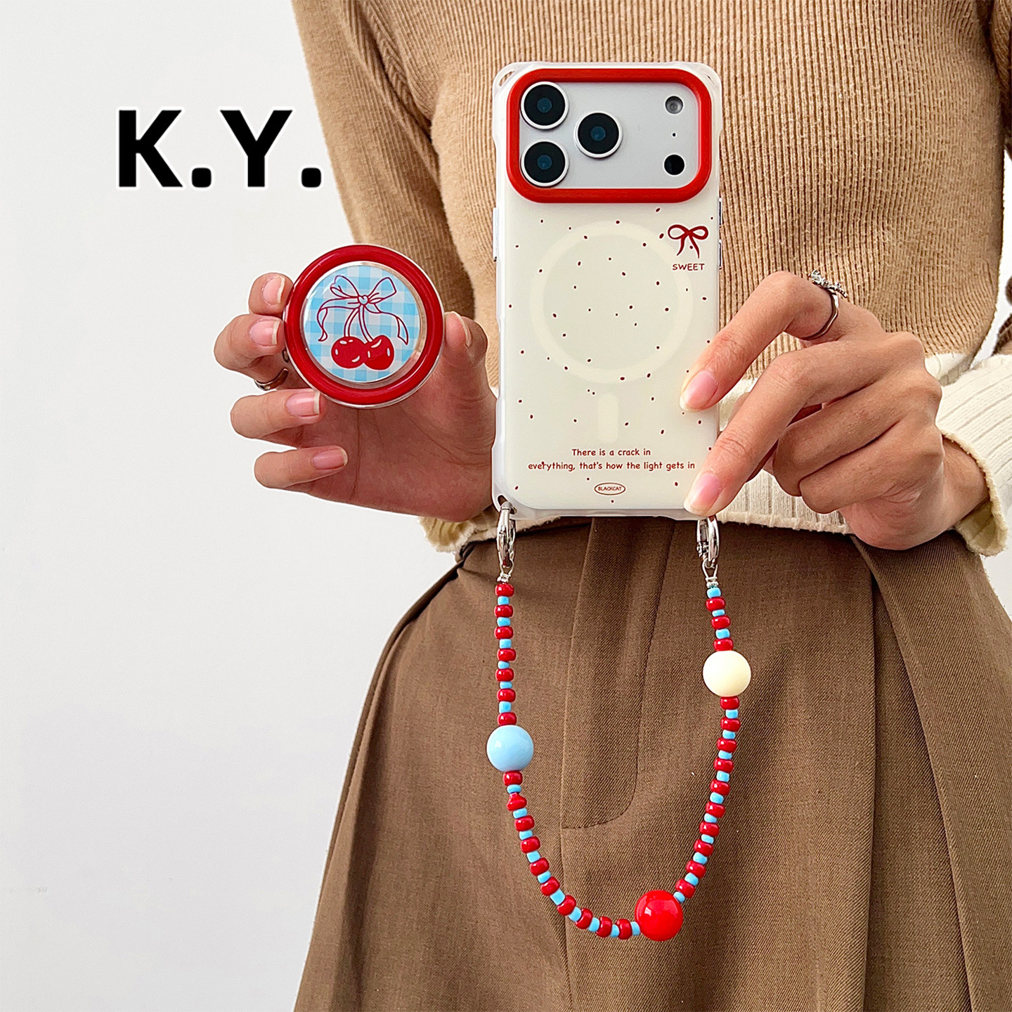 格纹樱桃磁吸气囊支架手机壳背带斜挎苹果17pro手提斜挎可背ip