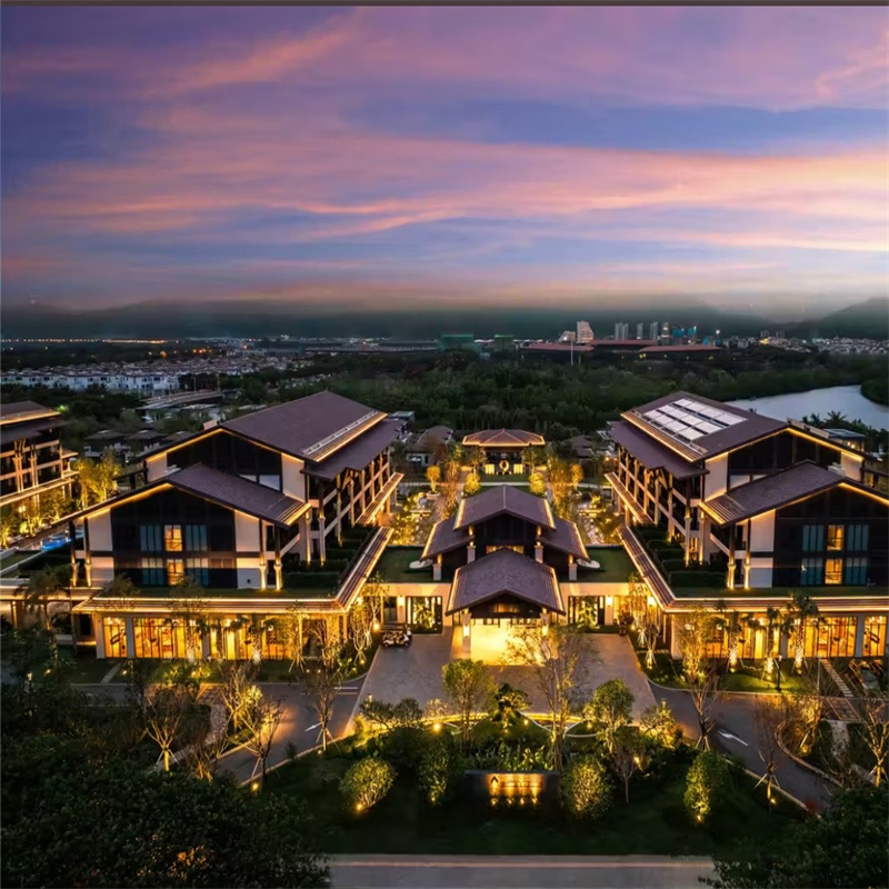 别墅位于国家海岸海棠湾末段，独立泳池别墅，适合情侣夫妻家庭居住 专业设计师倾情设计，整体地中海风格设计，充满别样异域风情  主要景区距离：海滩-步行5-10分钟/国际免税店-开车15分钟 周末不加价