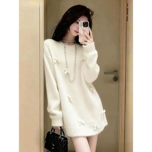 白色蝴蝶结毛衣连衣裙女秋冬季外穿宽松慵懒风中长款打底针织短裙