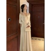 从一 不知雪 温柔氛围感蕾丝v领针织连衣裙女收腰显瘦a摆长裙子