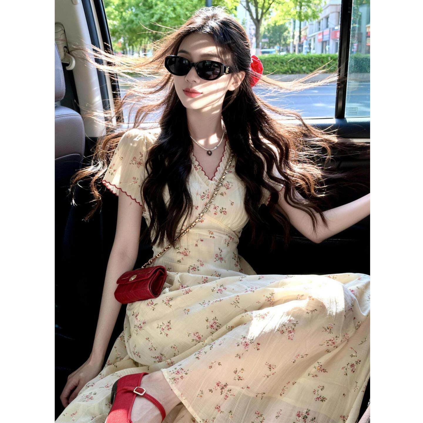 富家千金温柔气质碎花连衣裙女夏季小个子超好看绝美漂亮A字长裙