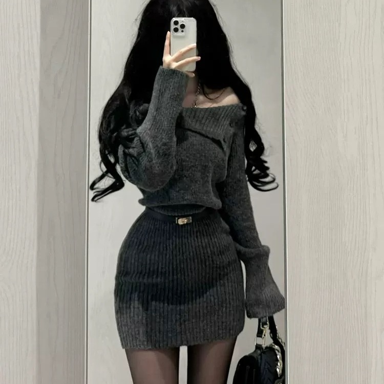 一字肩翻领修身针织连衣裙
