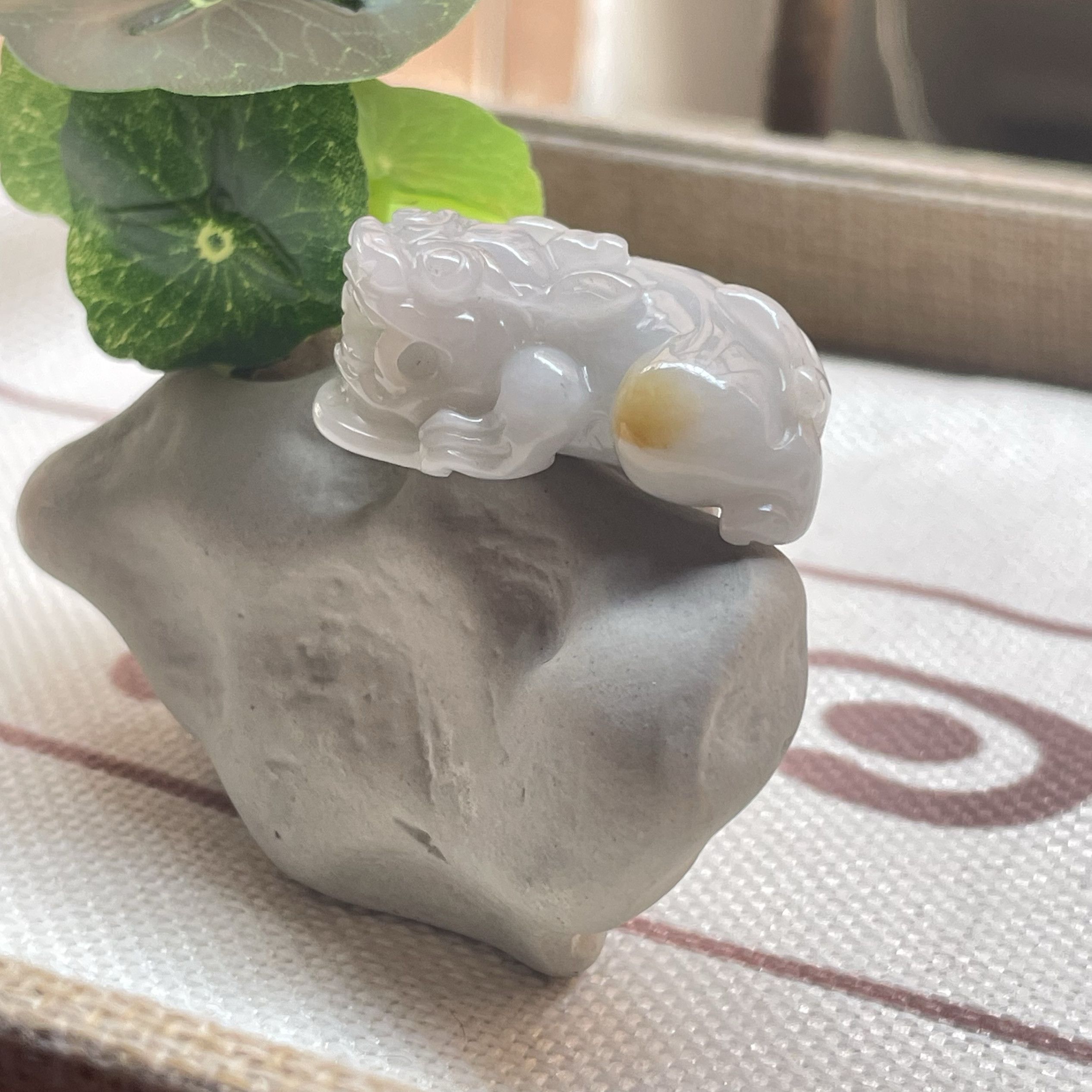 钰松斋原矿翡翠源头直发A货翡翠细糯三彩飘黄翡翠貔貅招财貔貅