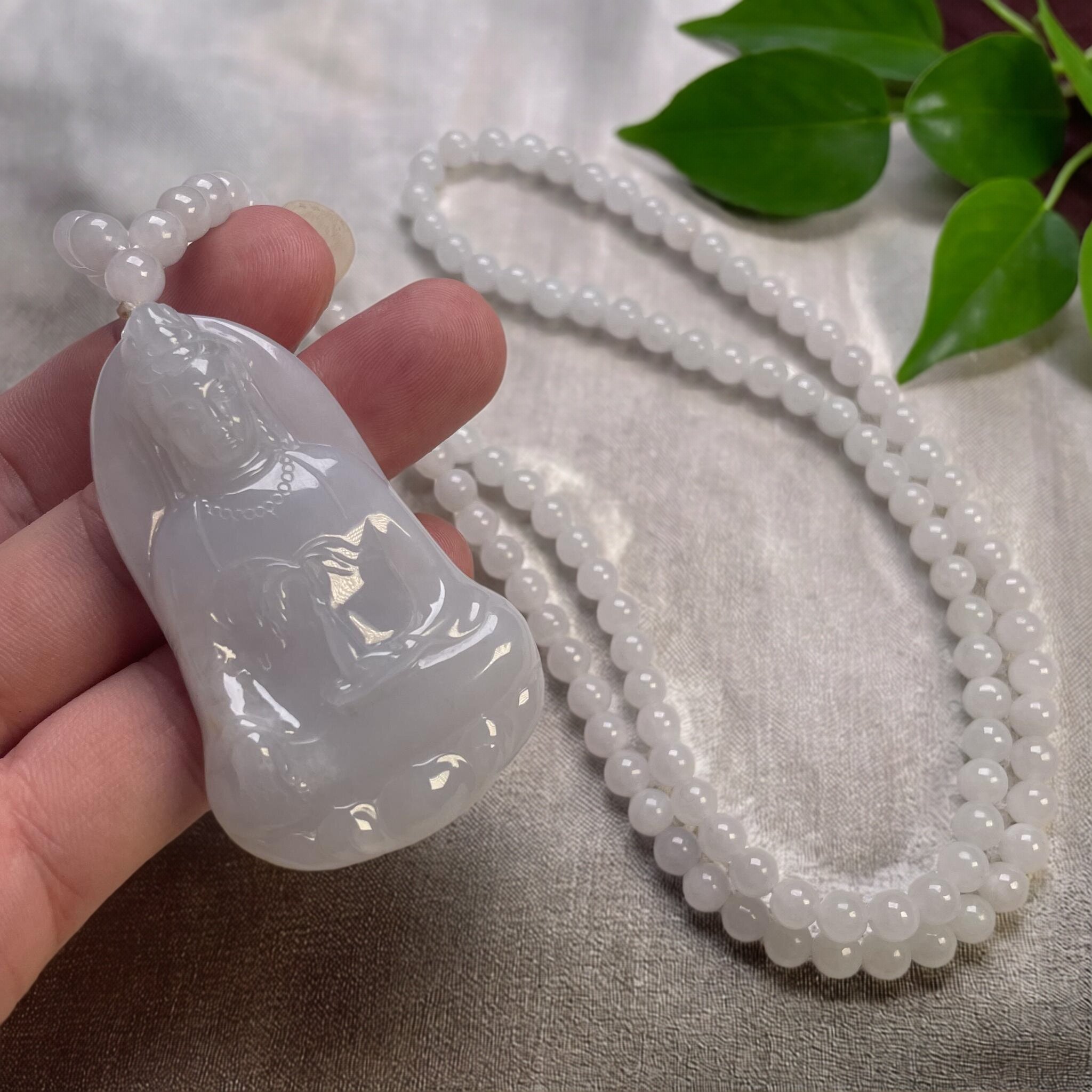 钰松斋A货冰胶紫底翡翠观音吊坠