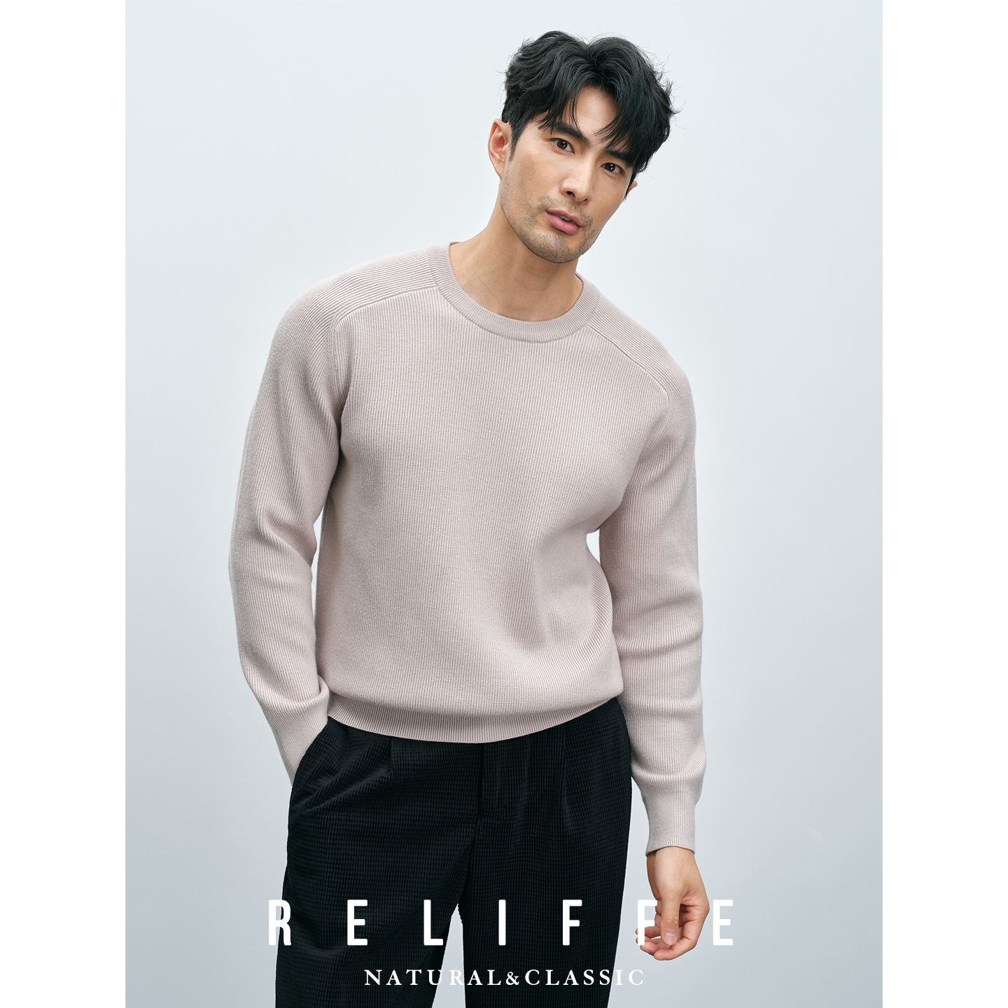 秋冬插肩袖圆领肌理感针织衫男