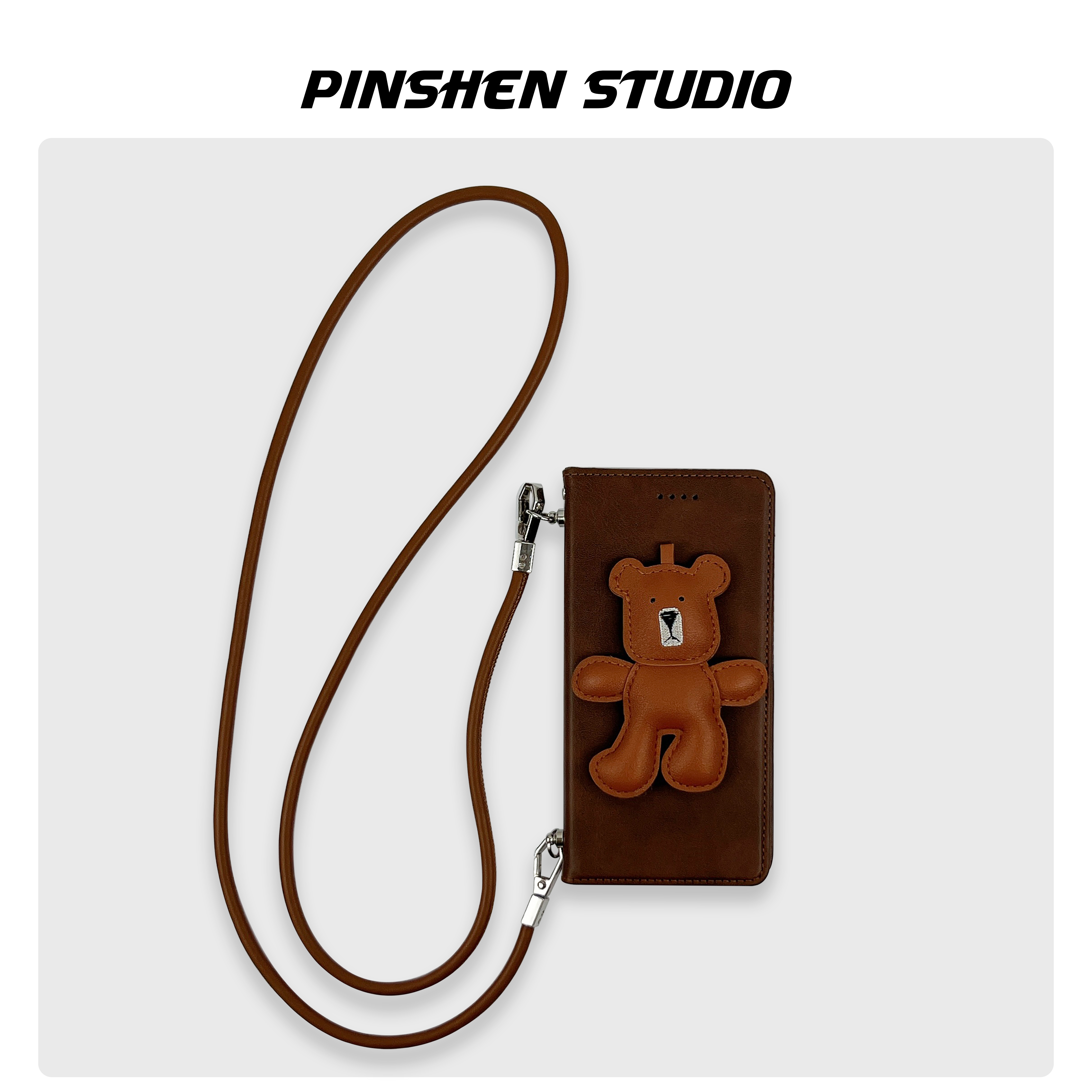 磁吸翻盖小熊配饰手提斜挎手机壳