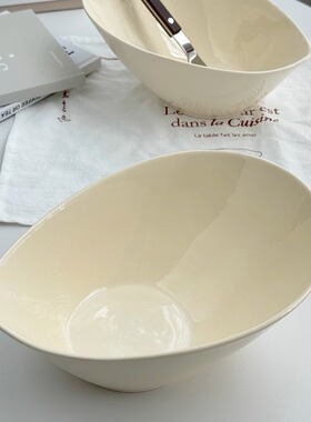 安木良品 外贸出口 法式ins风复古奶黄色釉下彩陶瓷沙拉餐菜大碗