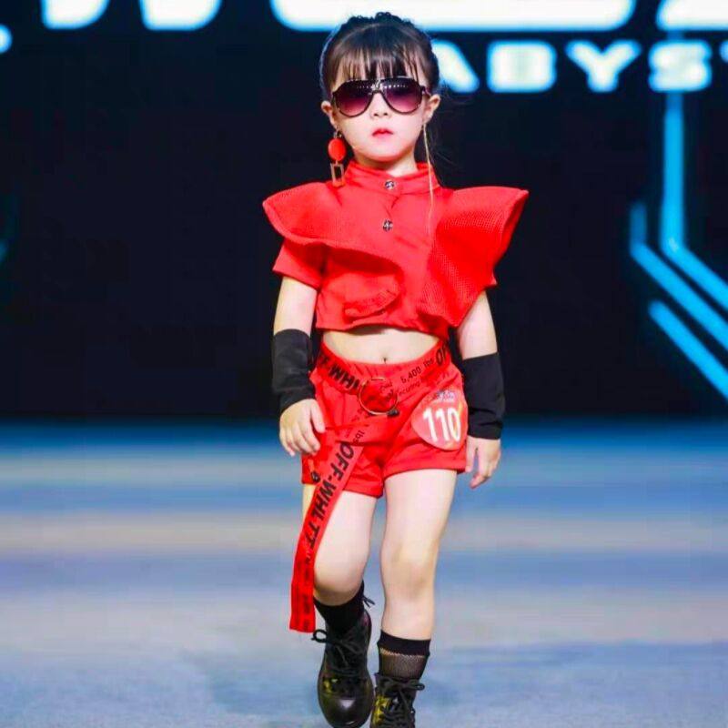 2024女童机车t台走秀服装 儿童模特走秀潮服个性时尚演出服时装秀
