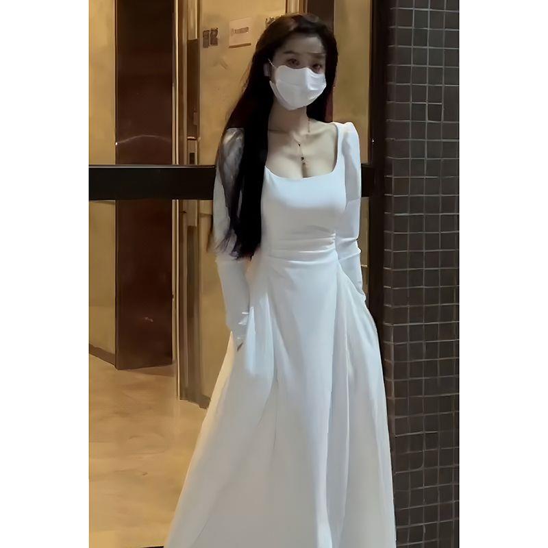 白色长袖连衣裙子女春秋2023夏新款法式小个子高级感吊带收腰长裙