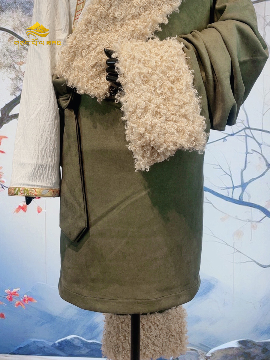 云南男士新款打卡民族服饰藏袍