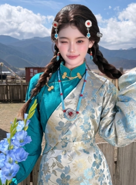 藏族服装女改良藏袍浅蓝色民族风摄影写真旅拍传统服装