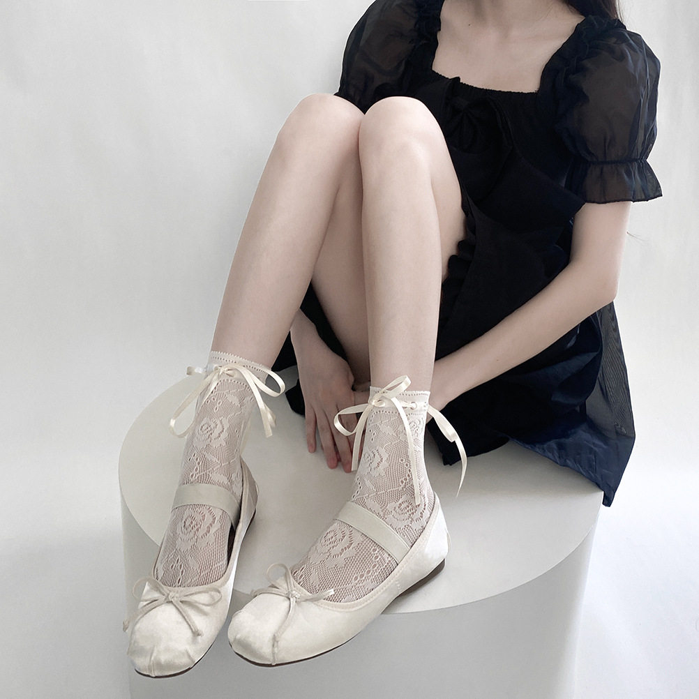 春夏薄款奶白色玫瑰花镂空袜子纯欲风袜子蝴蝶结绑带蕾丝短袜,女士内衣/男士内衣/家居服,短袜,淘宝优惠券,粉丝福利购,淘宝优惠卷