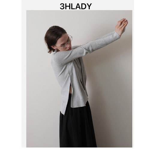 3HLADY | 文艺小众设计 含羊绒立体编织纹理侧开叉浅灰色针织衫