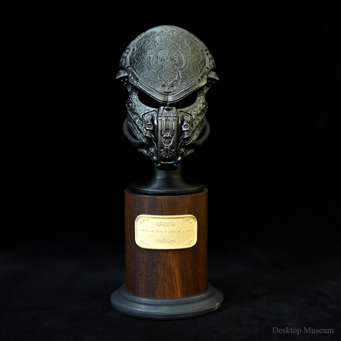 龙飞兔舞 170MM 桌面装饰品树脂摆件  铁血黑铁面具  LTCP-405/3D