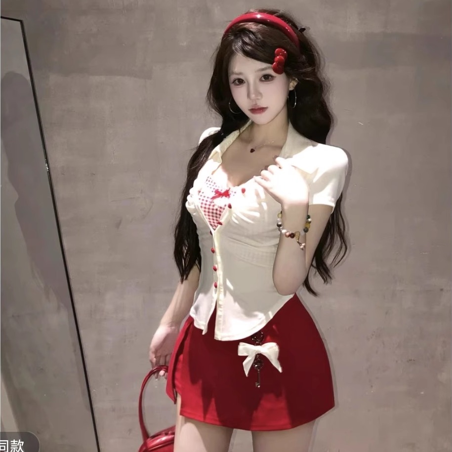 纯欲风修身上衣两件套半身裙