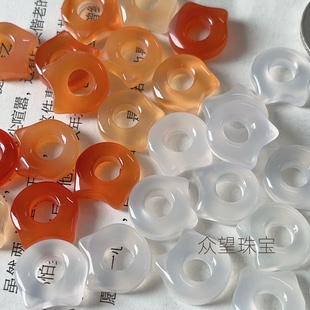 14mm天然白玛瑙猫咪圈跑环  俏色猫头糖色无孔猫耳朵平安扣吊坠
