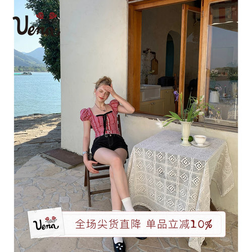 Uena红色格纹方领泡泡短袖衬衫