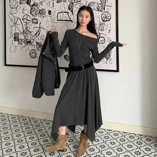 爱西里秋季 温柔风设计感小众收腰不规则下摆百搭斜肩连衣裙女 新款