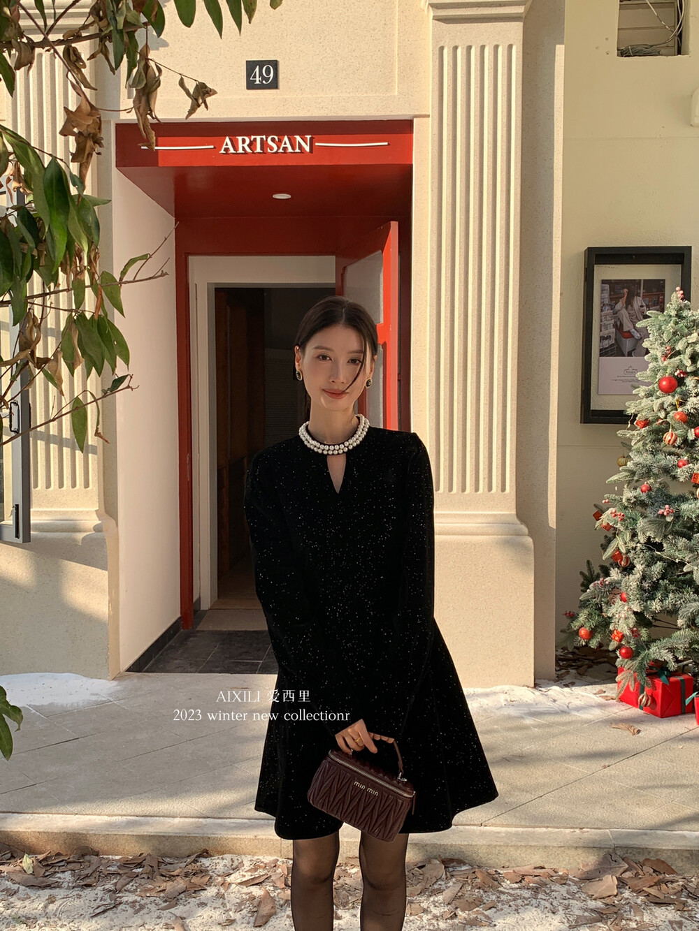 法式复古温柔珍珠百搭丝绒连衣裙