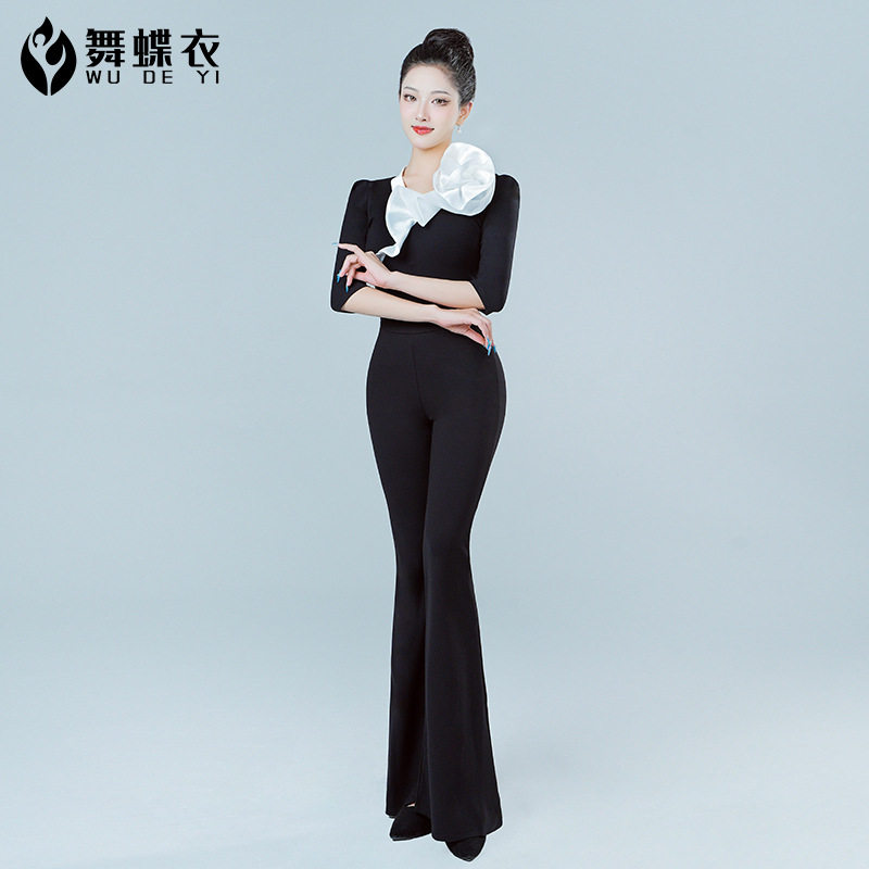 女形体训练加长大喇叭裤套装