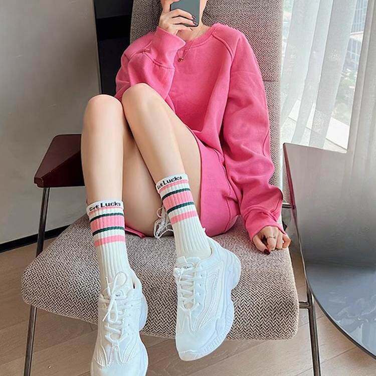 袜子女秋季薄款外穿潮配鲨鱼裤网红新款中筒袜运动百搭纯棉长筒袜