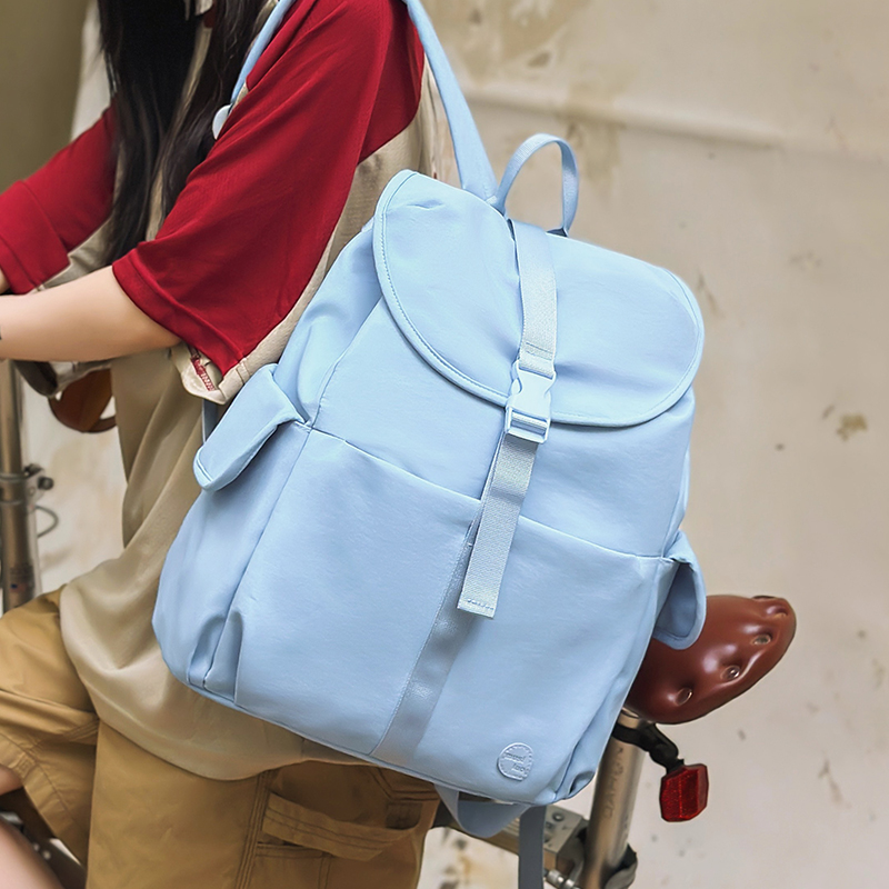 纯色书包女初中生韩版日系简约小学生双肩包大学生休闲学院风背包