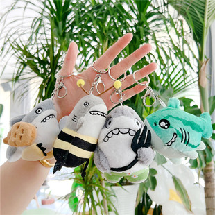 网红傻叉沙雕鲨鱼公仔小红书同款 鲨叉bee小挂件毛绒玩具娃娃批发