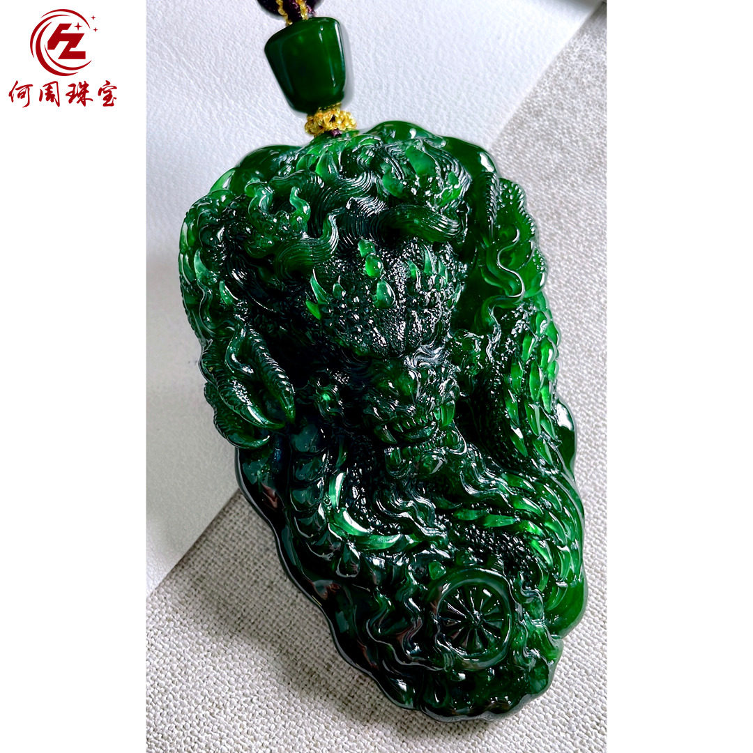 何周珠宝 缅甸天然A货翡翠玉石孤品 精雕老坑冰种墨翠大龙牌吊坠