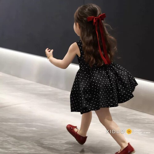 女童公主裙夏季2026新款儿童韩系超好看黑色波点连衣裙宝宝背心裙