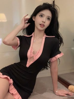 辣妹纯欲性感V领修身包臀裙设计感荷叶边拼接少女开叉显瘦连衣裙