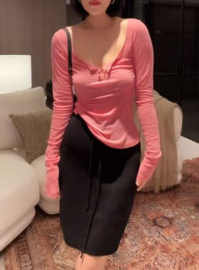 蜜桃粉大圆领纽扣长袖内搭t恤女2026秋季新款时尚显瘦打底衫上衣