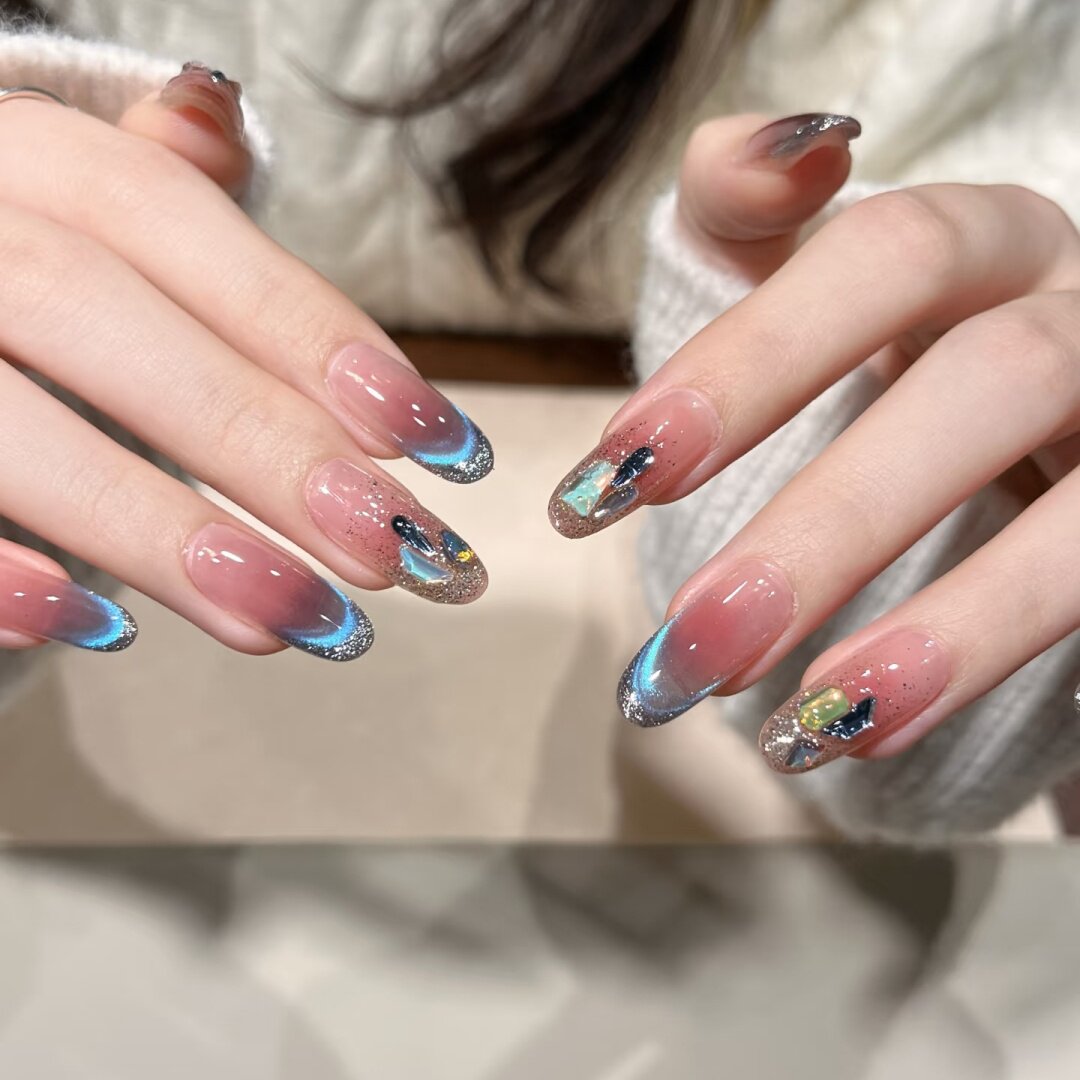 纯手工穿戴甲2026新款蓝色双光长款显白气质假指甲贴片可拆卸美甲