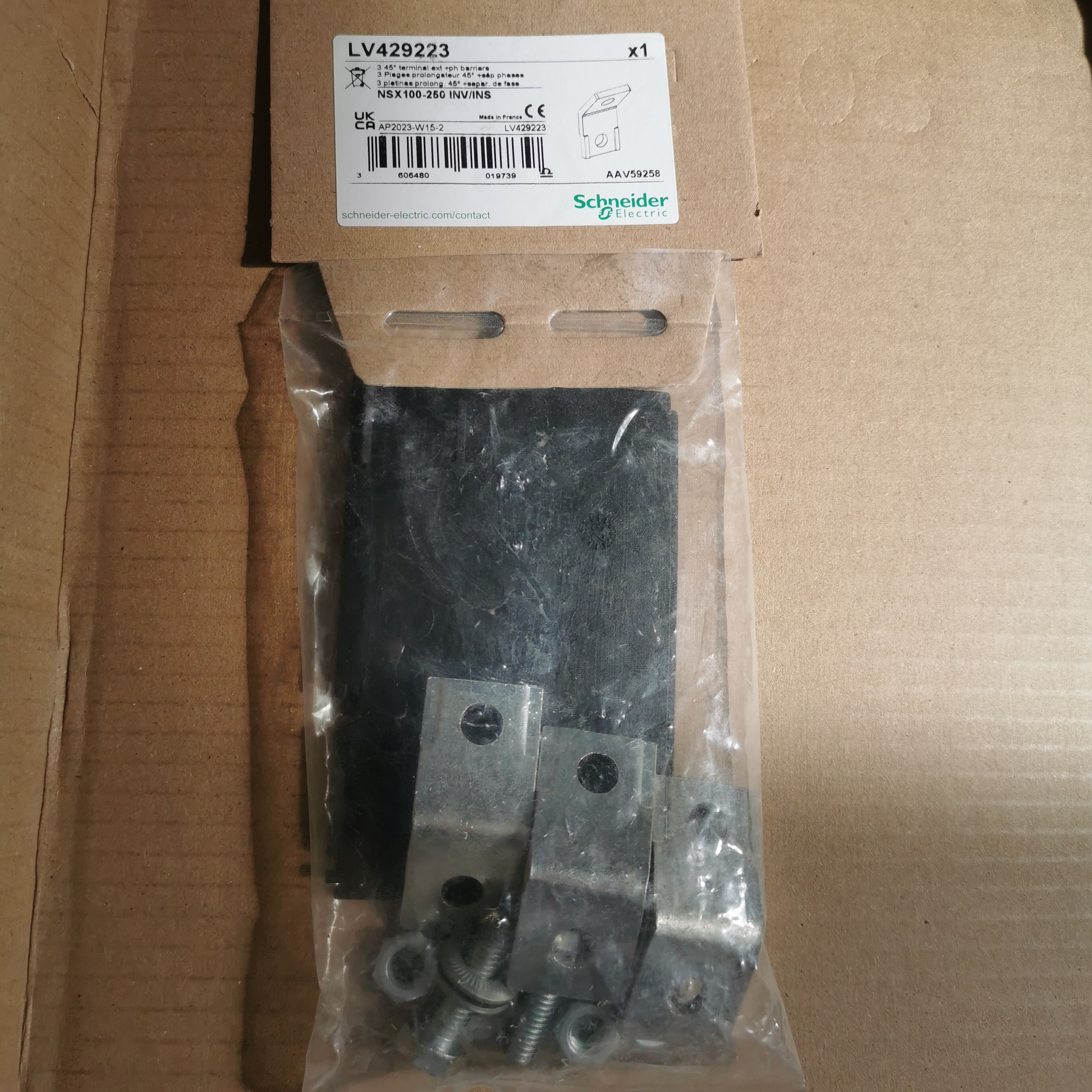 施耐德端子扩展器LV429223塑壳断路器接线端子45ºNSX100/160/250