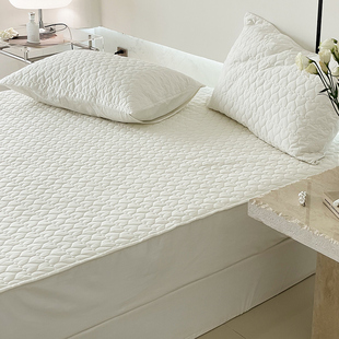 频繁热爱【告白】爱心绗缝夹棉白色床笠全棉床垫加高保护罩