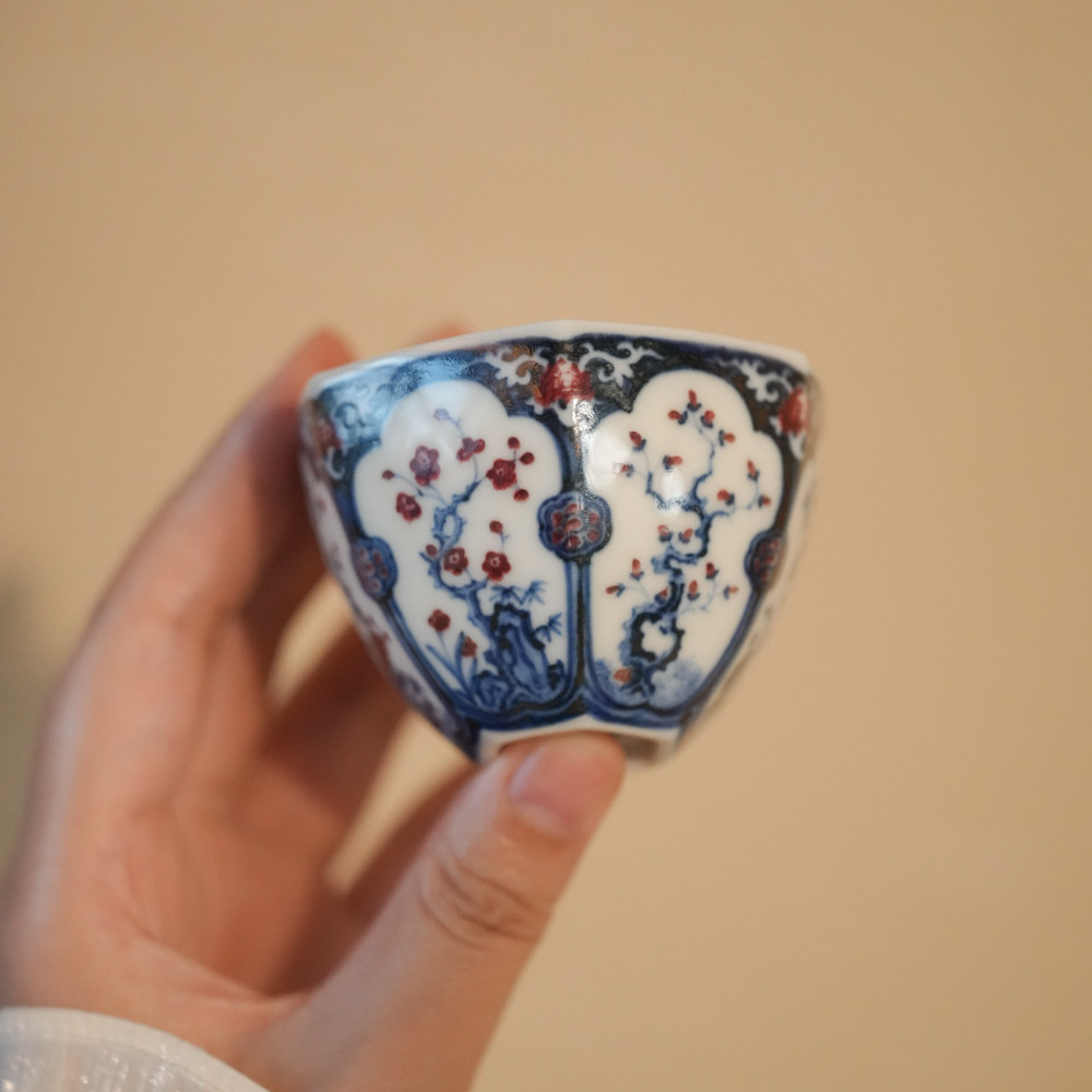 勤义堂青花釉里红花月令花王杯